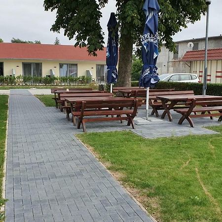 Hotel Stadt Magdeburg Перлеберг Екстериор снимка
